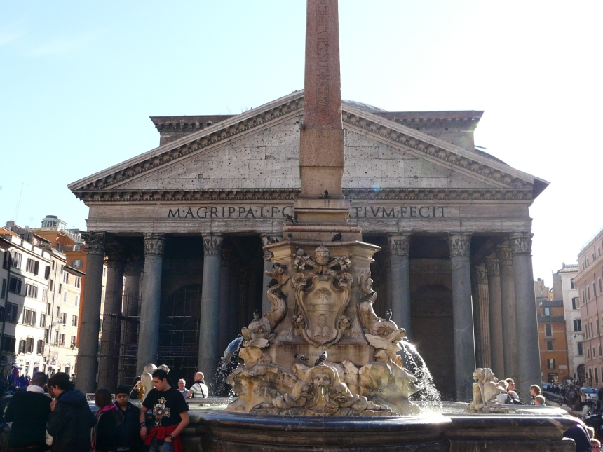 Piazza della Rotonda z obeliskiem, Rzym