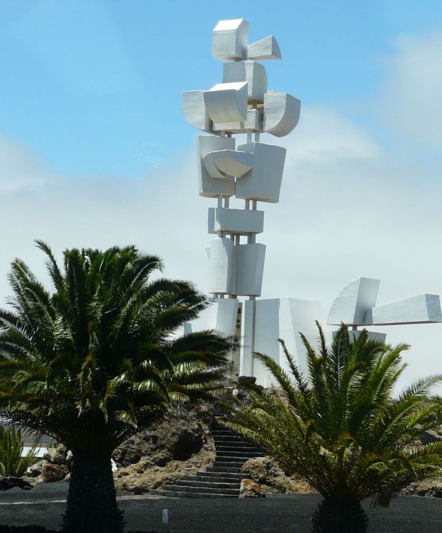 Jedna z rzeźb Cesar Manrique na Lanzarote