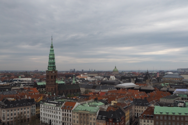 Widok z wieży Christiansborg na Kopenhagę