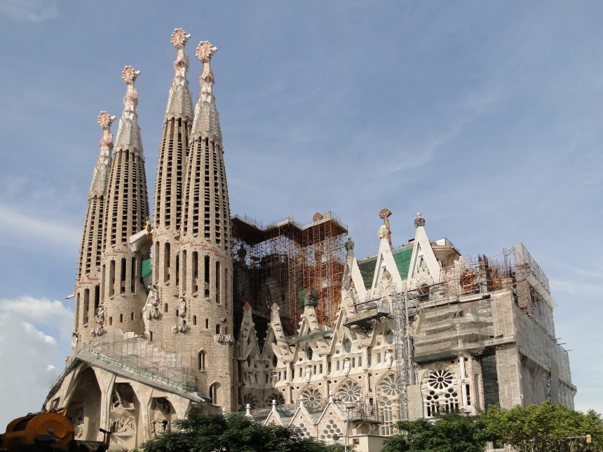Sagrada Familia w Barcelonie, źródło: wikimedia