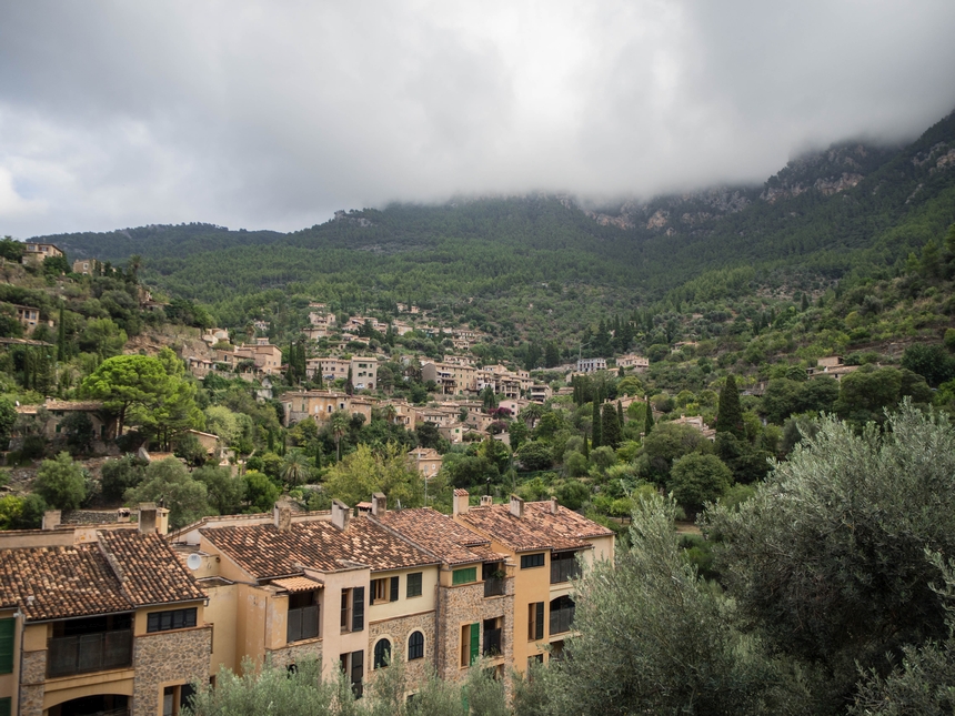 Deia - miasteczko w górach, Majorka