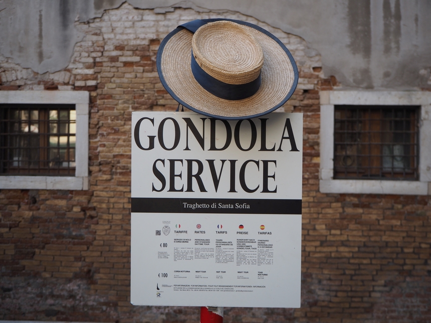 Gondole Service czyli opłaty za przepłynięcie gondolą w Wenecji