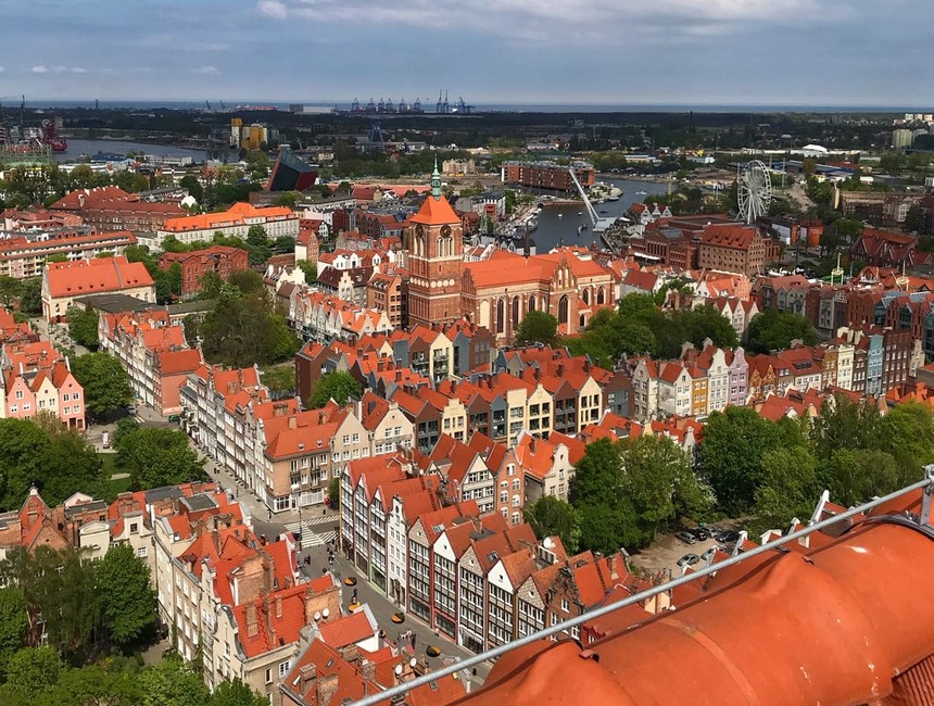 Widok na Gdańsk z wieży kościoła